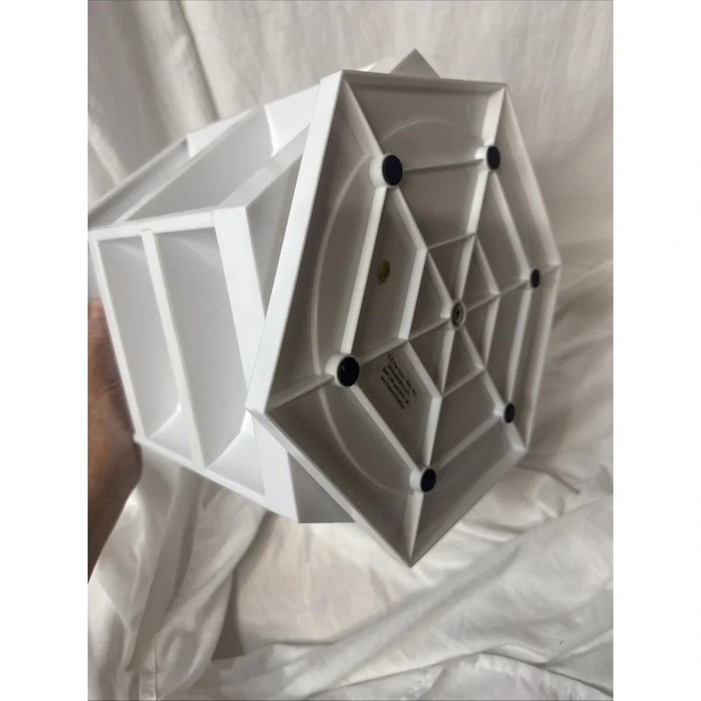 Lori Greiner Makeup Cosmetic Craft Organizer Tabletop Spinning Rotating  White